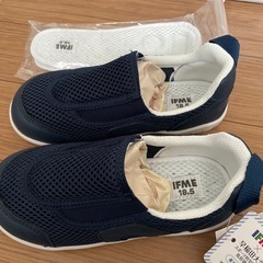 【新品タグ・箱付き】イフミー上履き（紺）18.5センチ✖︎2の画像