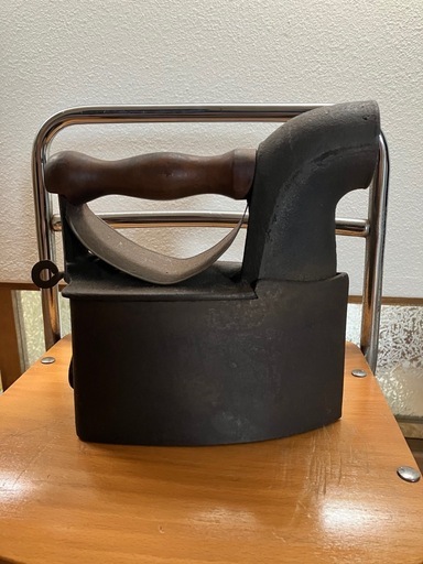 アンティーク 炭火アイロン レトロ 【中古】 楽天市場】アンティーク 炭火アイロン Antique charcoal irons