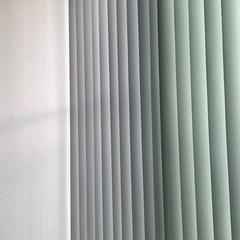 遮光バーチカルブラインド　ホワイト　170*190cmの画像