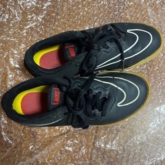 ジュニアフットサルシューズ　20センチの画像