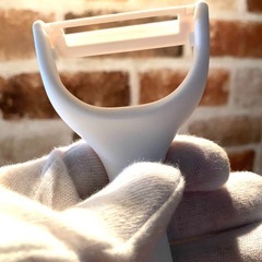 【キッチン3点セット❗️】（料理バサミ・ピーラー・栓抜き）切れ味抜群！アウトドアに最適！の画像