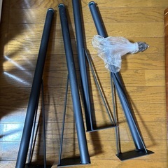 カフェ風ダイニングテーブル・椅子2脚の画像