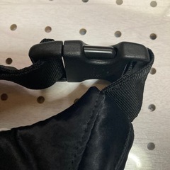 adidas ミニボディバッグの画像