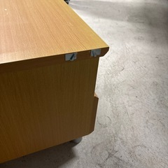 テレビボードの画像