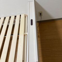 リデコ  シングルベッドフレーム すのこ(ホワイト) 定価12,480円の画像
