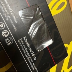 ローファー、ワイシャツ、ネクタイのセットの画像