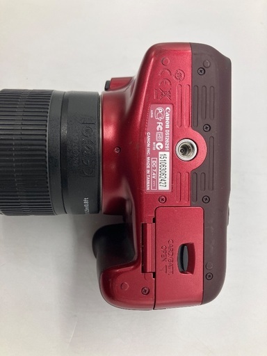 【トレファク足立扇店】ﾃﾞｼﾞﾀﾙ一眼ﾚﾌｶﾒﾗ Canon EOS Kiss X50 ﾚﾝｽﾞｾｯﾄ 充電器付 ﾚﾝｽﾞ:18-55