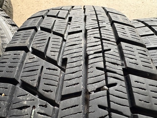 YOKOHAMA 175/65R15 4本 スタッドレスタイヤ中古 アクアMINIスイフトフィットキューブ