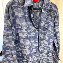 ❣️❣️春物値下げセール❣️❣️【極美品】迷彩柄 カモフラ シャツ M相当 ネイビー ブルー系 の画像