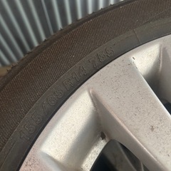 1556514バリ溝のーまるたいやノーマルタイヤの画像