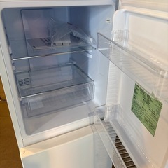 2023年製★極上超美品 中古★アイリスオーヤマ 153L タッチパネルで温度管理！食品の鮮度を保つ！冷蔵庫【IRSN-15B-W】の画像