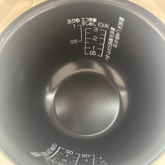 釜の中美品！炊飯器の画像
