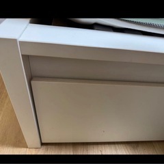 IKEA ホワイト クイーンサイズ ベッドフレーム 引出し付、マットレス付きの画像