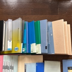 【おまとめ特価】A4サイズ2リングファイルなどオフィス用品 の画像