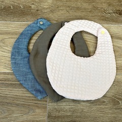 ハンドメイドスタイ 3枚の画像