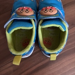 アンパンマン　シューズ　16センチ　青
の画像
