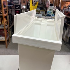 平和工業 バタフライ ペダルペール 32L ホワイト 3点あります！ ゴミ箱 後方キャスター付き  中古美品 ③の画像