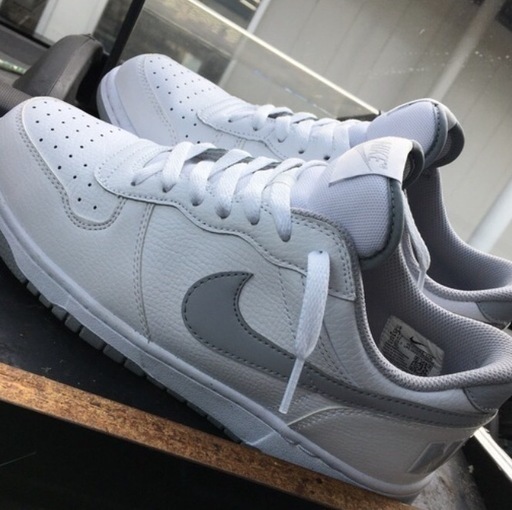 NIKEスニーカー　お取引者様決定‼️
