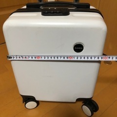 ❹スーツケース★★★の画像