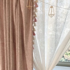 【新品】ニトリタッセルカーテン・ローズ　100×178cm 2枚セットの画像