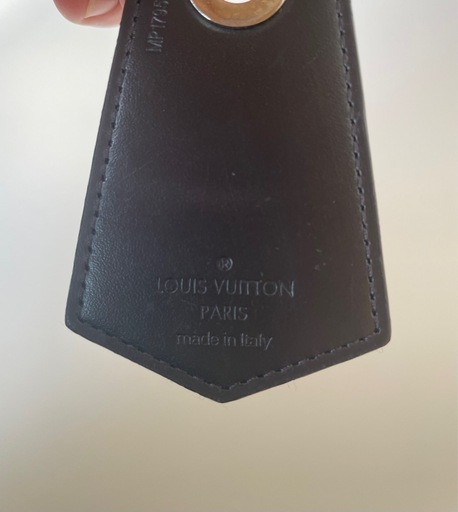 LOUIS VUITTON  キーホルダー　レザー/キーリング部分変色有