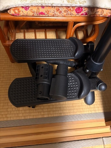 決まりました。ハンドル付きステッパー FAM2123N