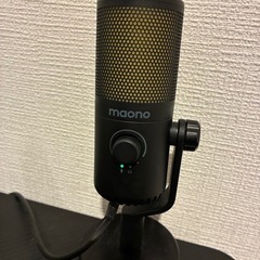 ノートパソコン＋マイクの画像