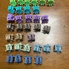 小さいヘアクリップの画像