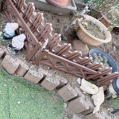 レンガ、植木鉢などの画像