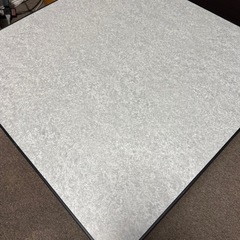 こたつテーブルの画像