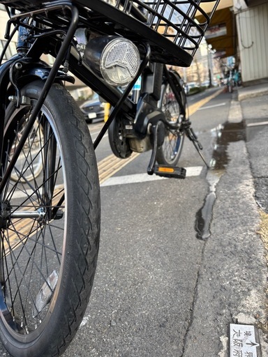 中古20㌅Panasonic電動アシスト自転車　8Ah 大阪　010番