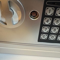 電子金庫テンキー式 の画像
