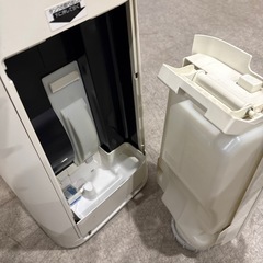 SHARP プラズマクラスター　加湿空気清浄機 2016年製の画像