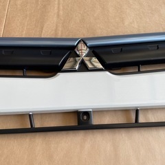 フロントグリル　三菱キャンター　MK614749の画像