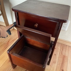 サイドテーブル⭐︎収納付きの画像