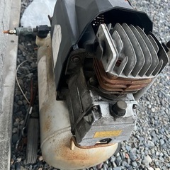 エアーコンプレッサー100Vの画像