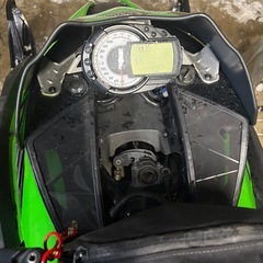 アークティックキャット2012年スノーモービルの画像