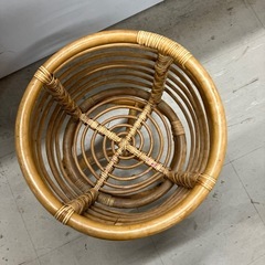 H 2601-424 ラタン　ヴィンテージ　スタンドラック　キズ汚れ有りの画像