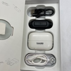 【トレファク足立扇店】ｱｸｼｮﾝｶﾒﾗ insta360 go 2 取説無･充電器付 箱付 USBｹｰﾌﾞﾙ付の画像