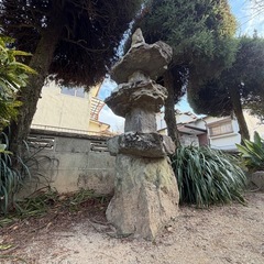 灯篭（とうろう）石　の画像