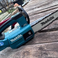 マキタ 充電チェーンソー 18V 中古の画像