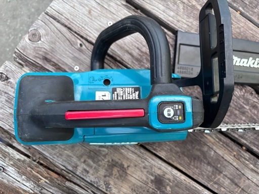 マキタ 充電チェーンソー 18V 中古