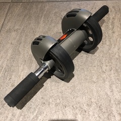 腹筋ローラー マット付き アシスト機能 2輪 静音 初心者 ダイエット 器具 筋トレ トレーニング 腹筋 背筋 腕筋 エクササイズ アブホイール ローラー　腹筋ホイールローラートレーナー 腹筋ローラーホイールエクササイズ器具 トレーニングパッド付き フィットネス機器 ジム ホームエクササイズツールの画像