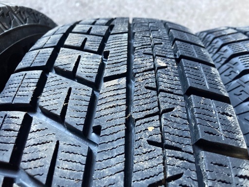 9分山 YOKOHAMA iG60 185/70R14 4本 スタッドレスタイヤ中古 カローラルミオンbBブルーバードなど