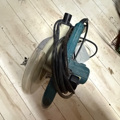 マキタ　卓上マルノコの画像