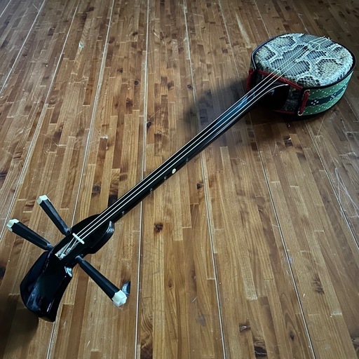 ◼️本皮三線◼️胴巻新品◼️サンプル音源あり◼️ソフトケース