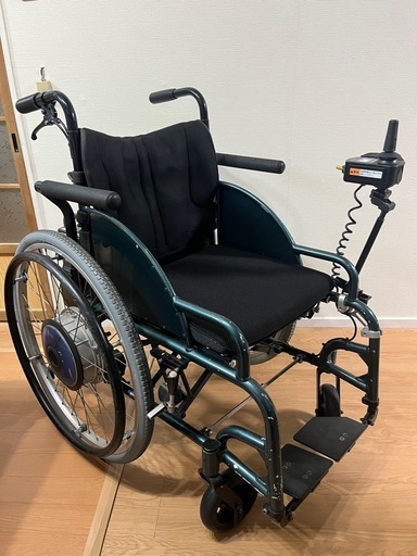 友、季3/3 電動車椅子 ヤマハ　JWユニットのバッテリー2個と充電器のみ 電動車椅子 ヤマハJWユニット バッテリー2個充電器付 (クセポコ) 服部