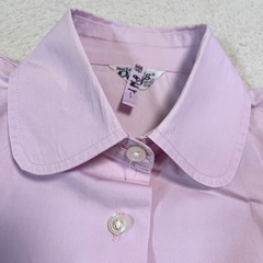 丸襟シャツ ブラウスの画像