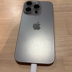 iPhone15pro 256GB ナチュラルチタニウムの画像
