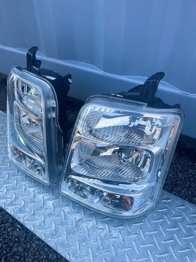エブリィワゴンDA64W  HIDヘッドライト